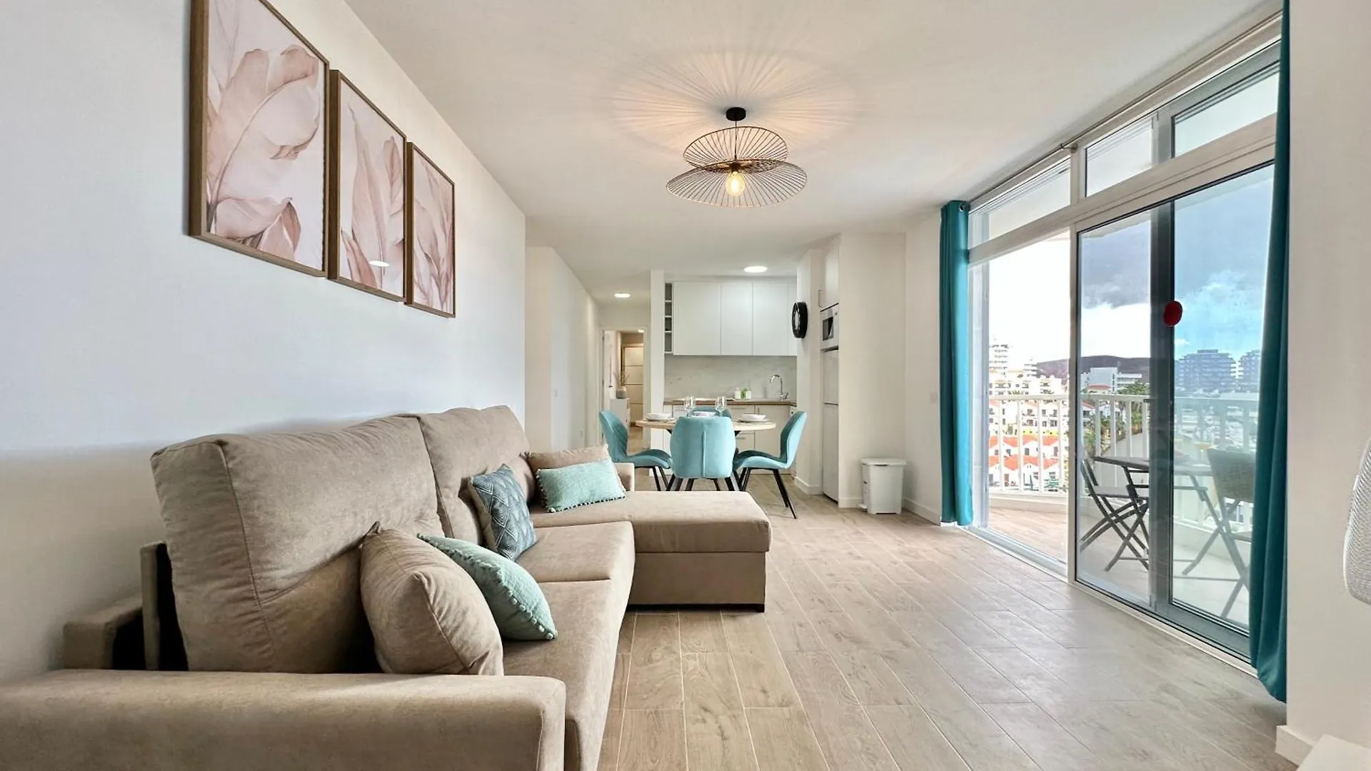 Torres De Yomely - M6D Apartment Playa de las Americas  0*, Playa de las Americas (Tenerife) Spain