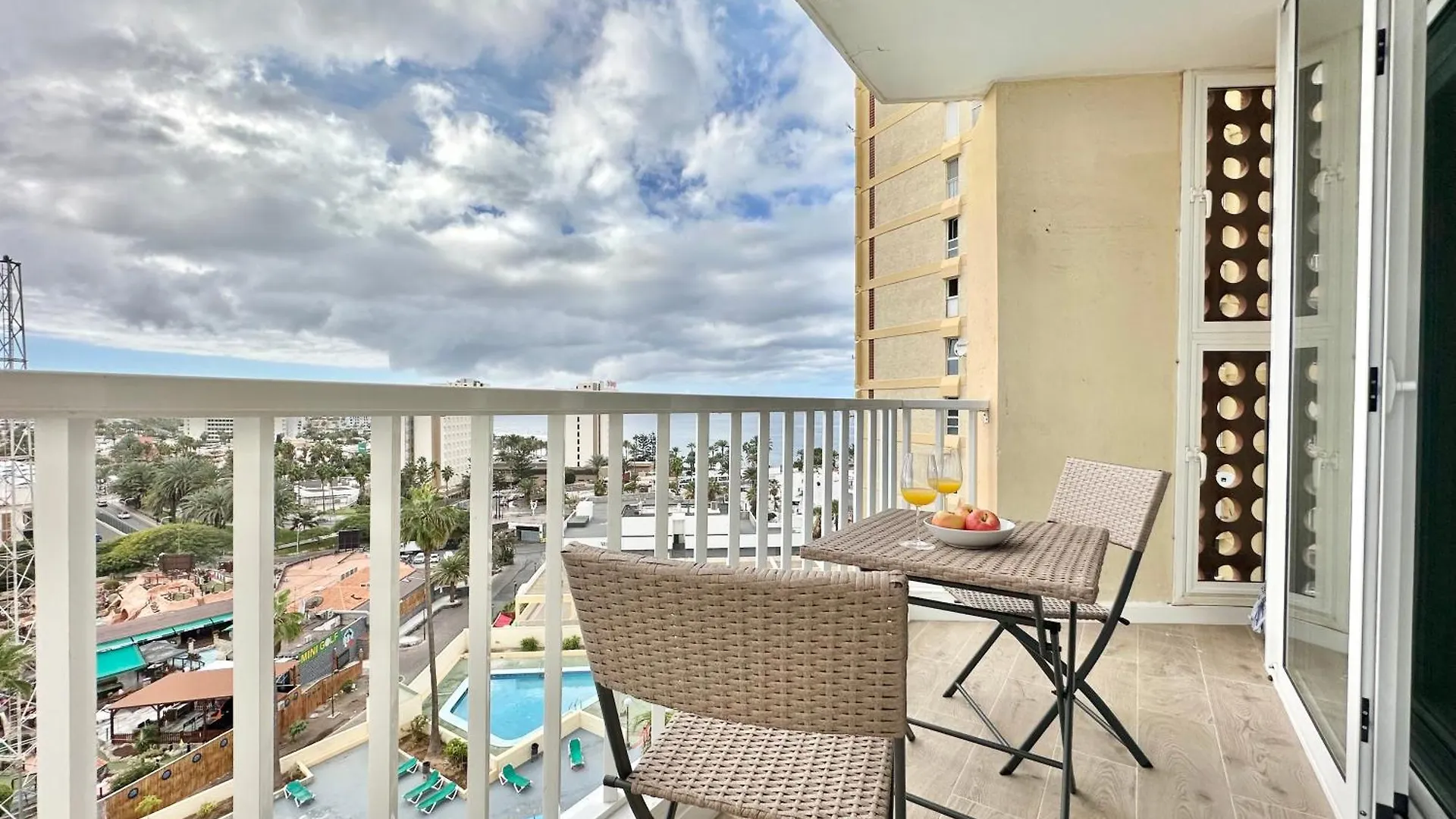 Torres De Yomely - M6D Apartment Playa de las Americas  Spain